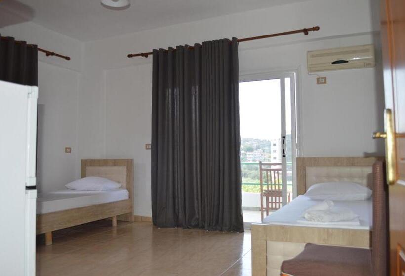 آپارتمان 1 خوابه با چشم‌انداز دریا, Velco Bb Himara