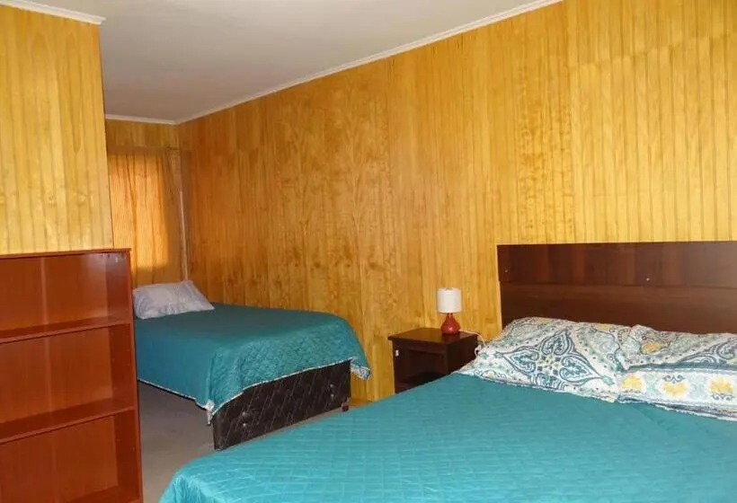 اتاق خانوادگی, Hostal Santa Fe