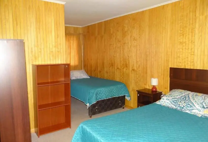 اتاق استاندارد سه نفره, Hostal Santa Fe