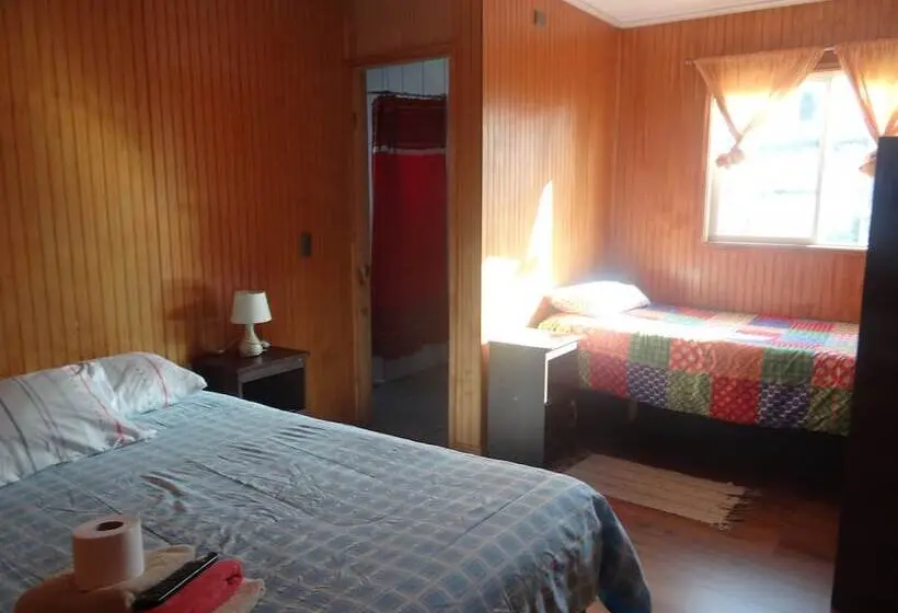 اتاق خانوادگی, Hostal Santa Fe