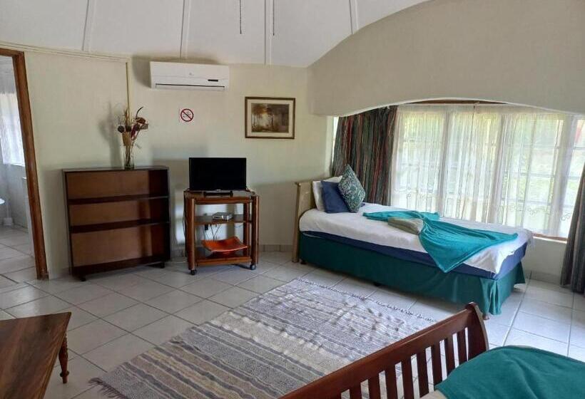 Трехместный Номер Стандарт Вид на Сад, Marula Gardens