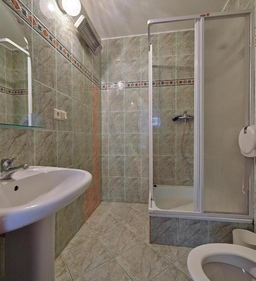 غرفة قياسية, Penzión A Reštaurácia U Jeleňa