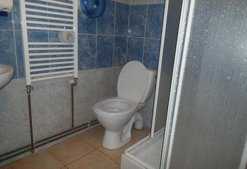 غرفة إقتصادية فردية, Penzión A Reštaurácia U Jeleňa