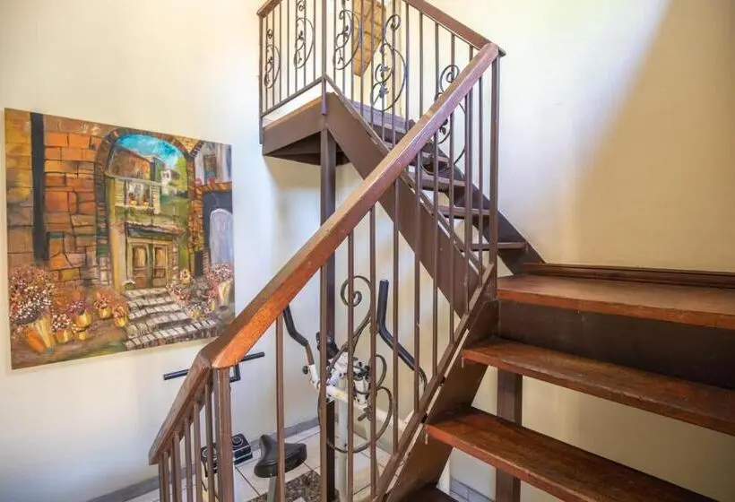 اتاق لوکس با بالکن, Thatch Haven Guesthouse