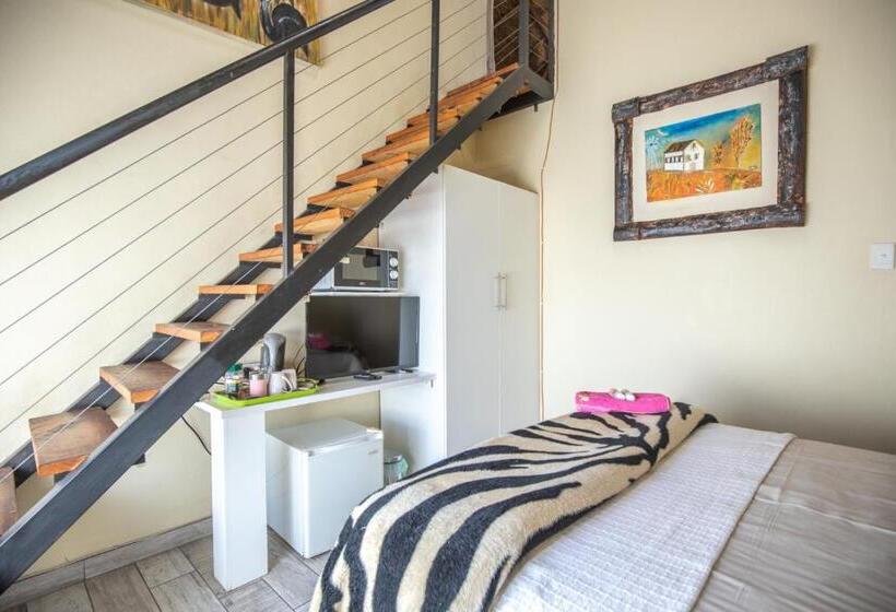 Quarto Estandar, Thatch Haven Guesthouse