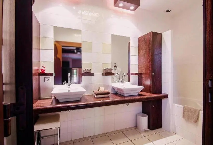 Prestige-huone, Hôtel Au Logis Des Remparts