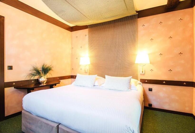 Номер Престиж, Hôtel Au Logis Des Remparts