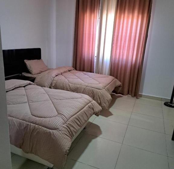 استودیوی استاندارد, Omaima Hotel Apartments