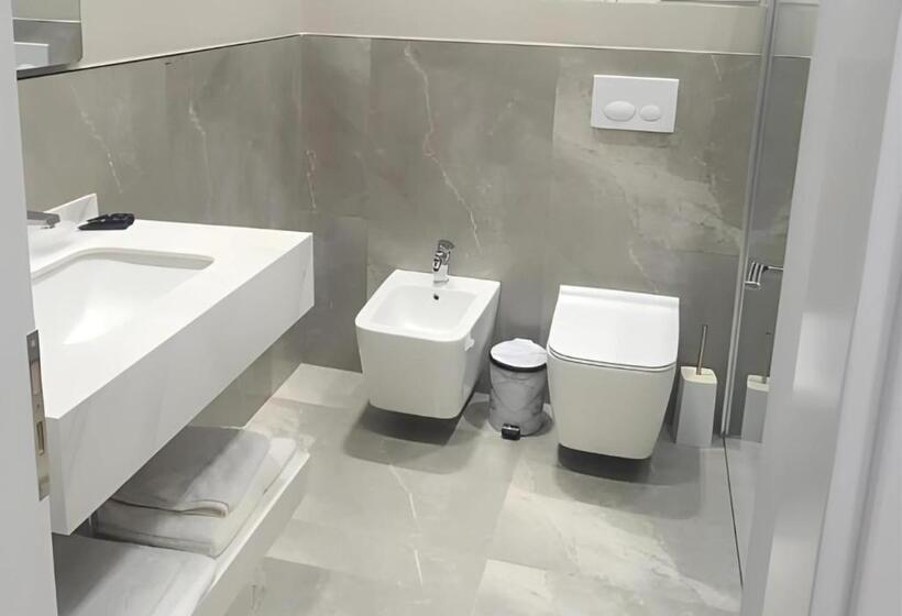 חדר משפחתי, Vila Lili Guest House   Berat