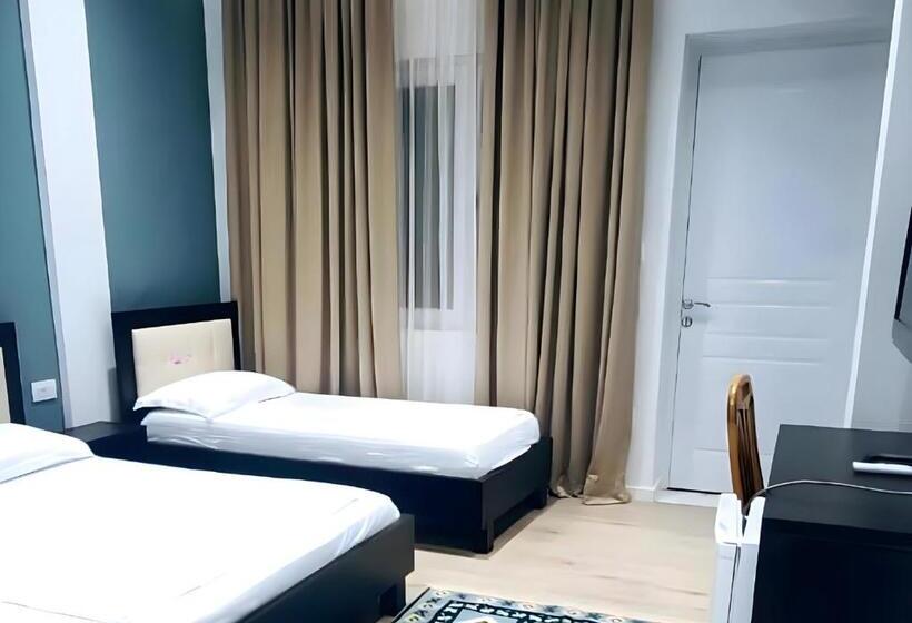 חדר משפחתי, Vila Lili Guest House   Berat