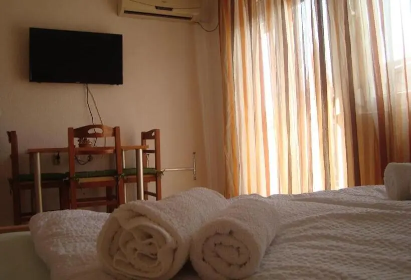 استودیو استاندارد با بالکن, Villa Afrodita