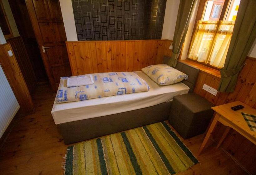 스탠다드 룸, Radics Panzió étterem és Pihenő Központ