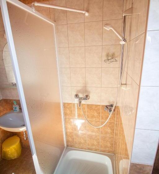 스탠다드 트리플 룸, Radics Panzió étterem és Pihenő Központ