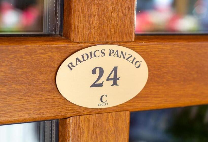 Номер Стандарт с Террасой, Radics Panzió étterem és Pihenő Központ