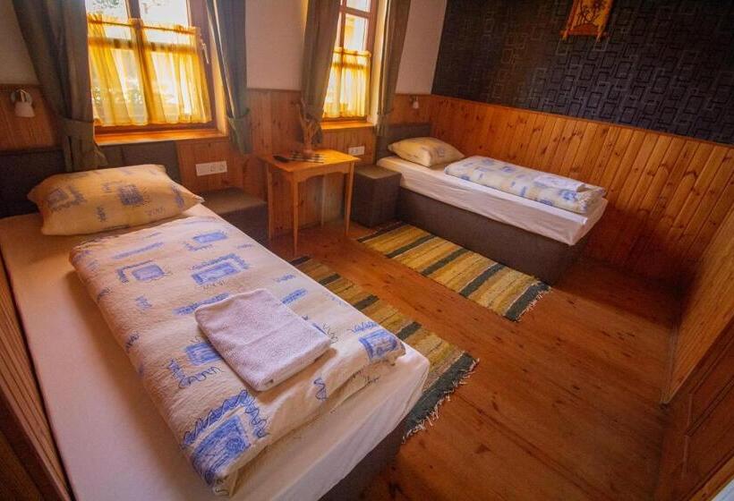 스탠다드 룸, Radics Panzió étterem és Pihenő Központ