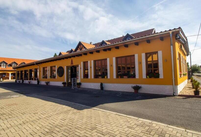 스탠다드 룸, Radics Panzió étterem és Pihenő Központ