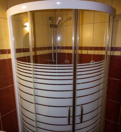 테라스가 있는 2 베드룸 아파트, Radics Panzió étterem és Pihenő Központ