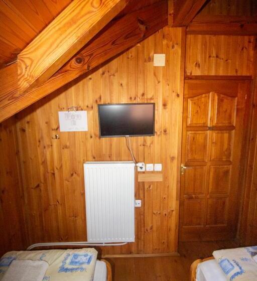 침실 4개 아파트, Radics Panzió étterem és Pihenő Központ