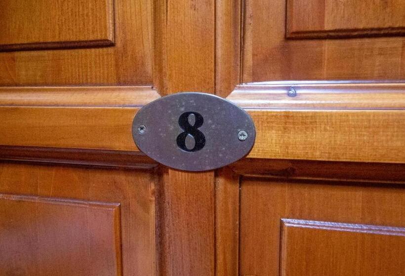 침실 4개 아파트, Radics Panzió étterem és Pihenő Központ