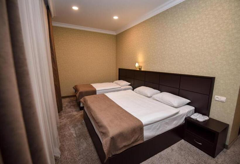 اتاق لوکس سه تخته, Laguna