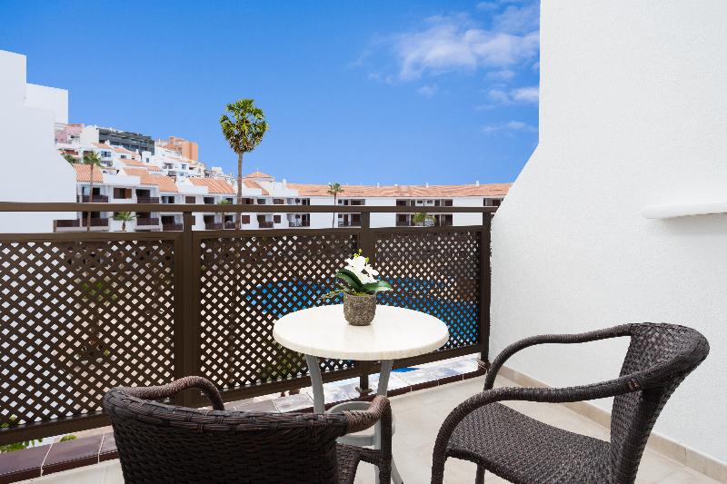 اتاق لوکس سه تخته, Ck