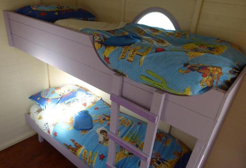 标准间, Wacky Stays   Unique Farm Stay Glamping Rentals, Free Animal Feeding Tours