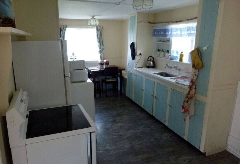 2间卧室的房子, Wacky Stays   Unique Farm Stay Glamping Rentals, Free Animal Feeding Tours