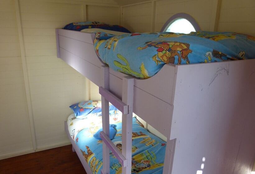 1间卧室的房子, Wacky Stays   Unique Farm Stay Glamping Rentals, Free Animal Feeding Tours