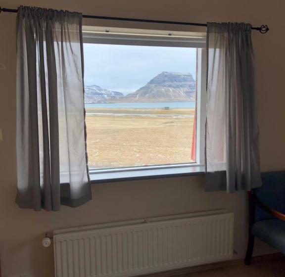 اتاق استاندارد با سرویس بهداشتی مشترک, Grund í Grundarfirði Economy Guesthouse