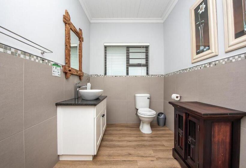 Номер Стандарт Трехместный, Excellent Guest House