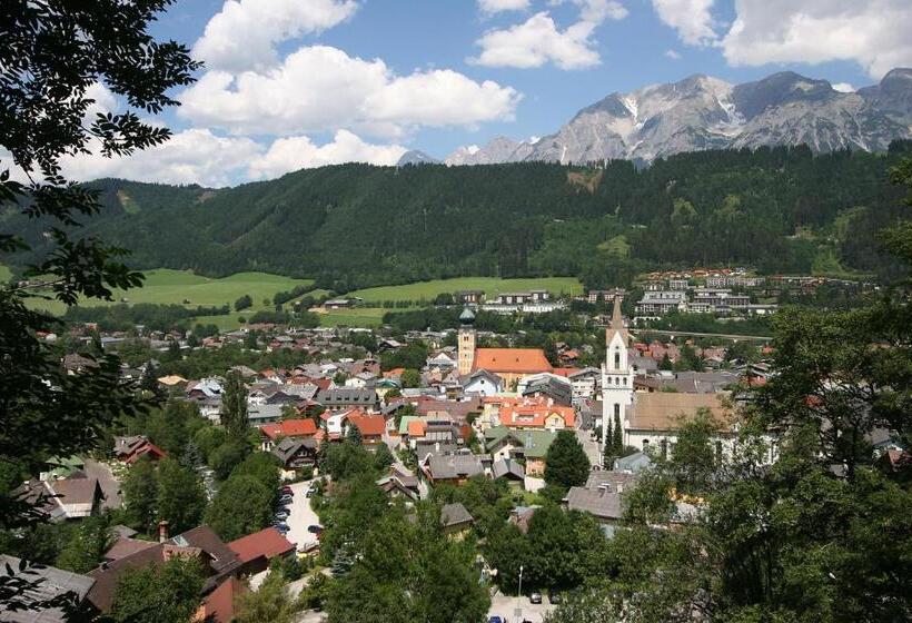 Трехместный Номер Стандарт с Балконом, Gästehaus Pilz Schladming