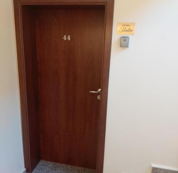 Студио Стандарт с Террасой, Guest House Skalite