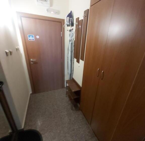 Номер Стандарт Вид на Море, Guest House Skalite