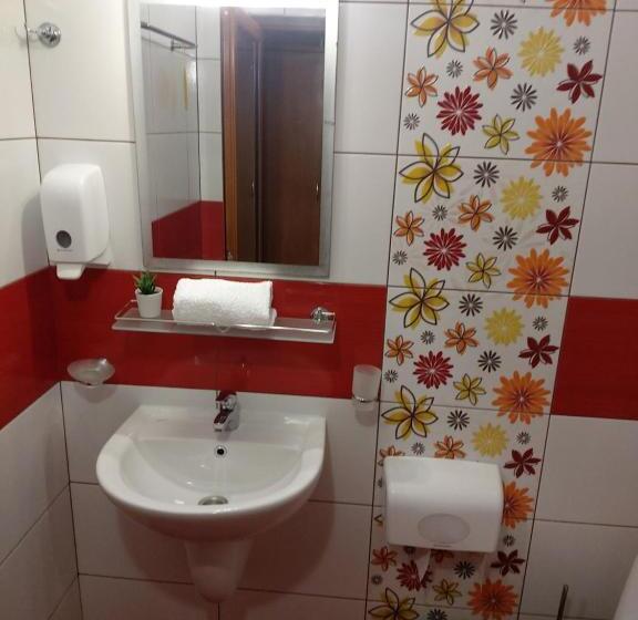 オーシャンビュースタンダードルーム, Guest House Skalite