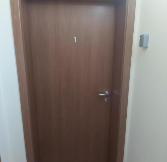 スタンダードルーム, Guest House Skalite