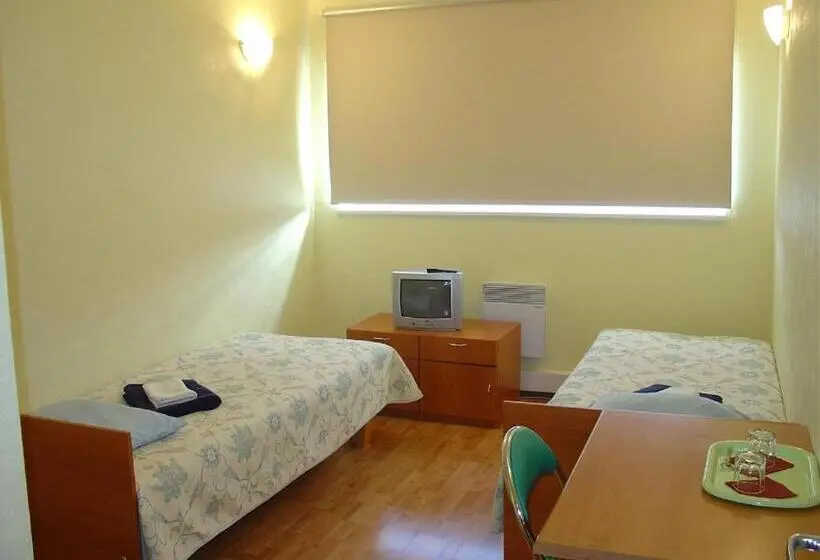 اتاق استاندارد با سرویس بهداشتی مشترک, Kuressaare Airport Guest House