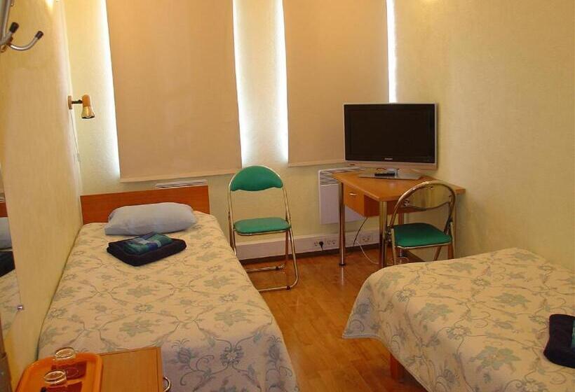 اتاق استاندارد با سرویس بهداشتی مشترک, Kuressaare Airport Guest House