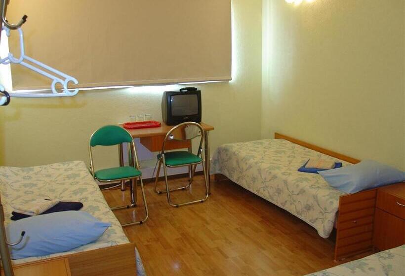 اتاق استاندارد با سرویس بهداشتی مشترک, Kuressaare Airport Guest House