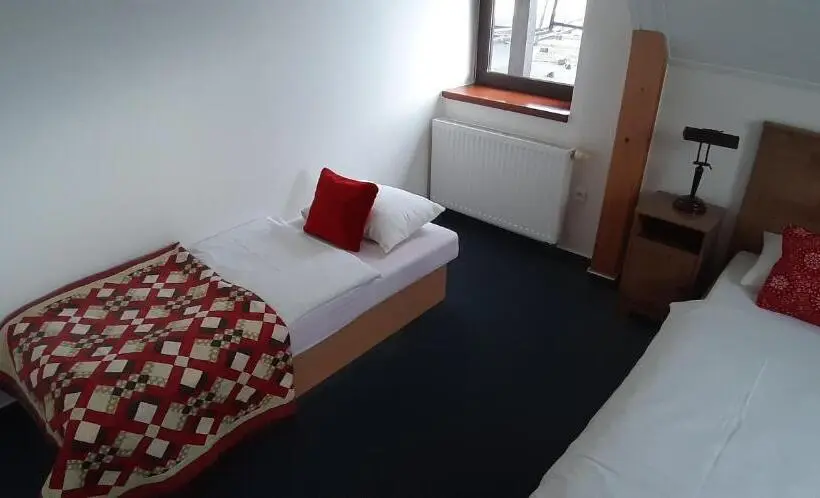スイート, Vila Fenix B&b