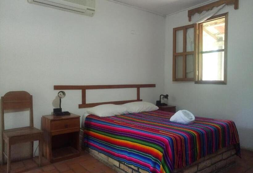 اتاق استاندارد یک نفره, El Bosque