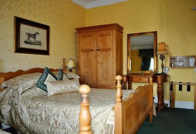 Standard Kolmen Hengen Huone, Highfield House Guesthouse