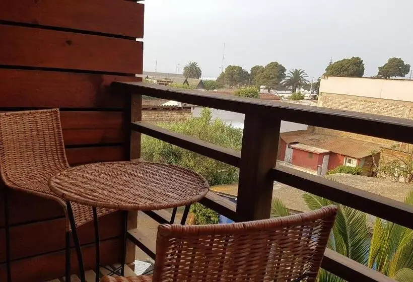 オーシャンビューデラックスルームバルコニー付き, Hostel Moreno