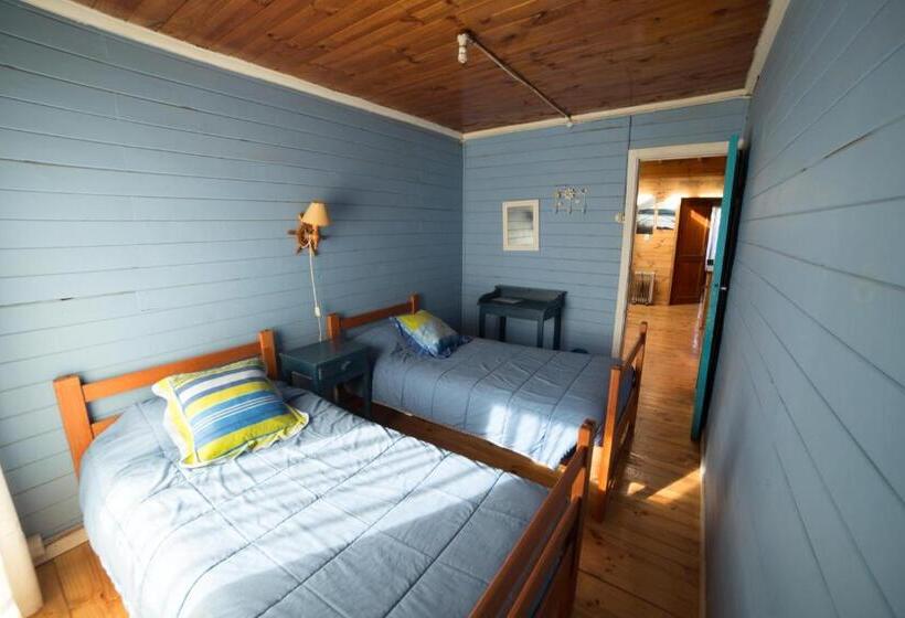 バス共有のスタンダードルーム, Hostel Moreno