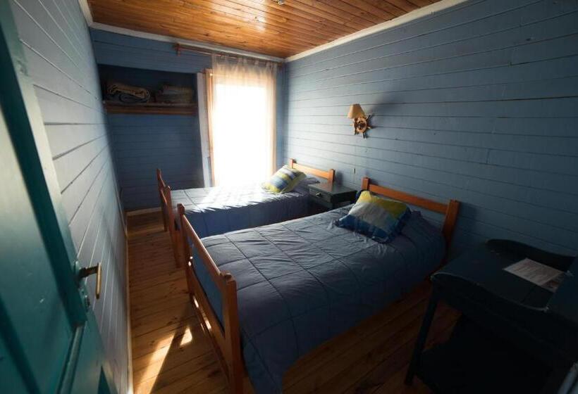 バス共有のスタンダードルーム, Hostel Moreno