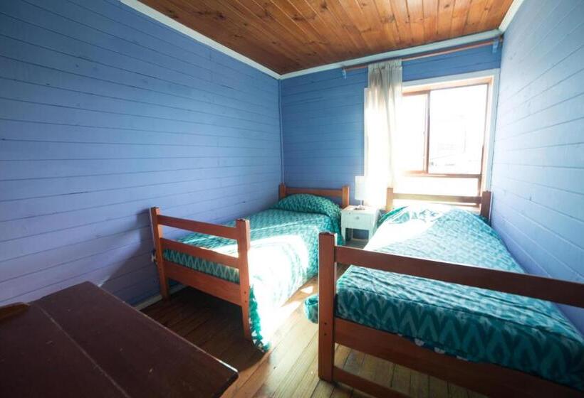 バス共有のスタンダードルーム, Hostel Moreno