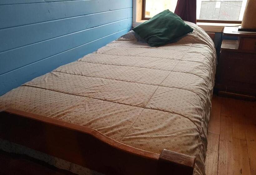 バス共有のスタンダードルーム, Hostel Moreno