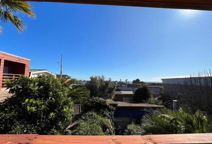 オーシャンビューファミリールーム, Hostel Moreno