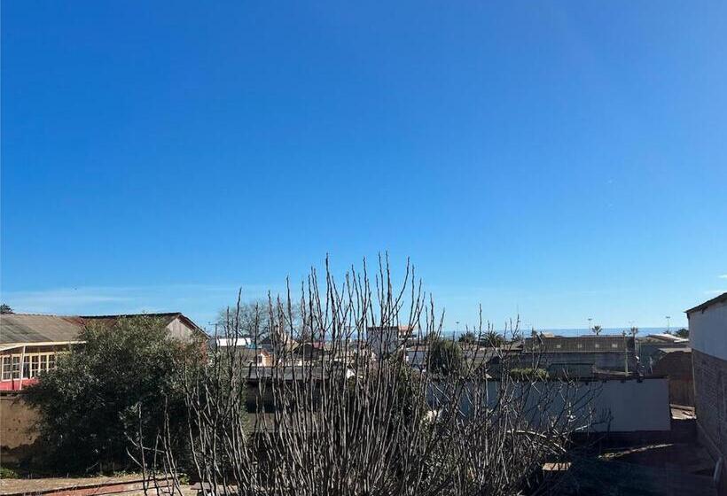 オーシャンビューファミリールーム, Hostel Moreno