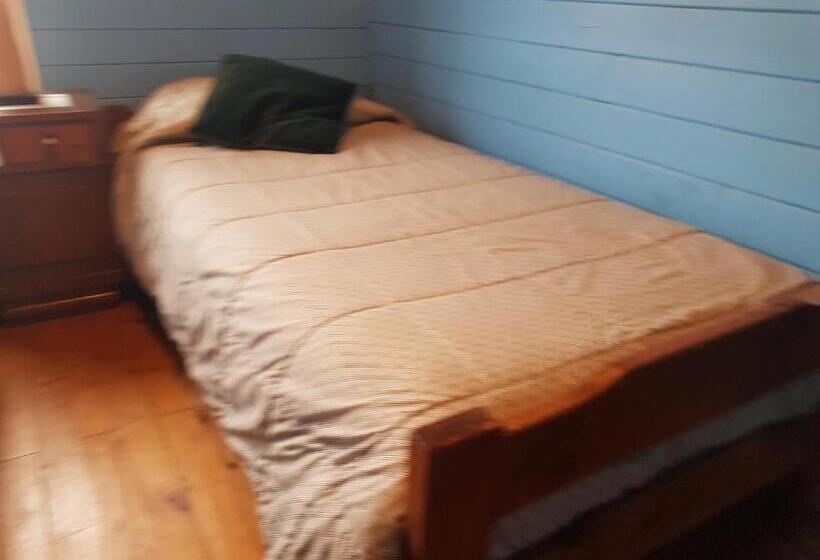 バス共有のスタンダードルーム, Hostel Moreno