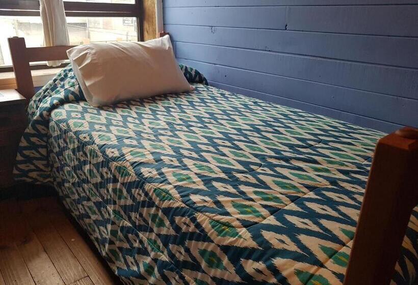 バス共有のスタンダードルーム, Hostel Moreno